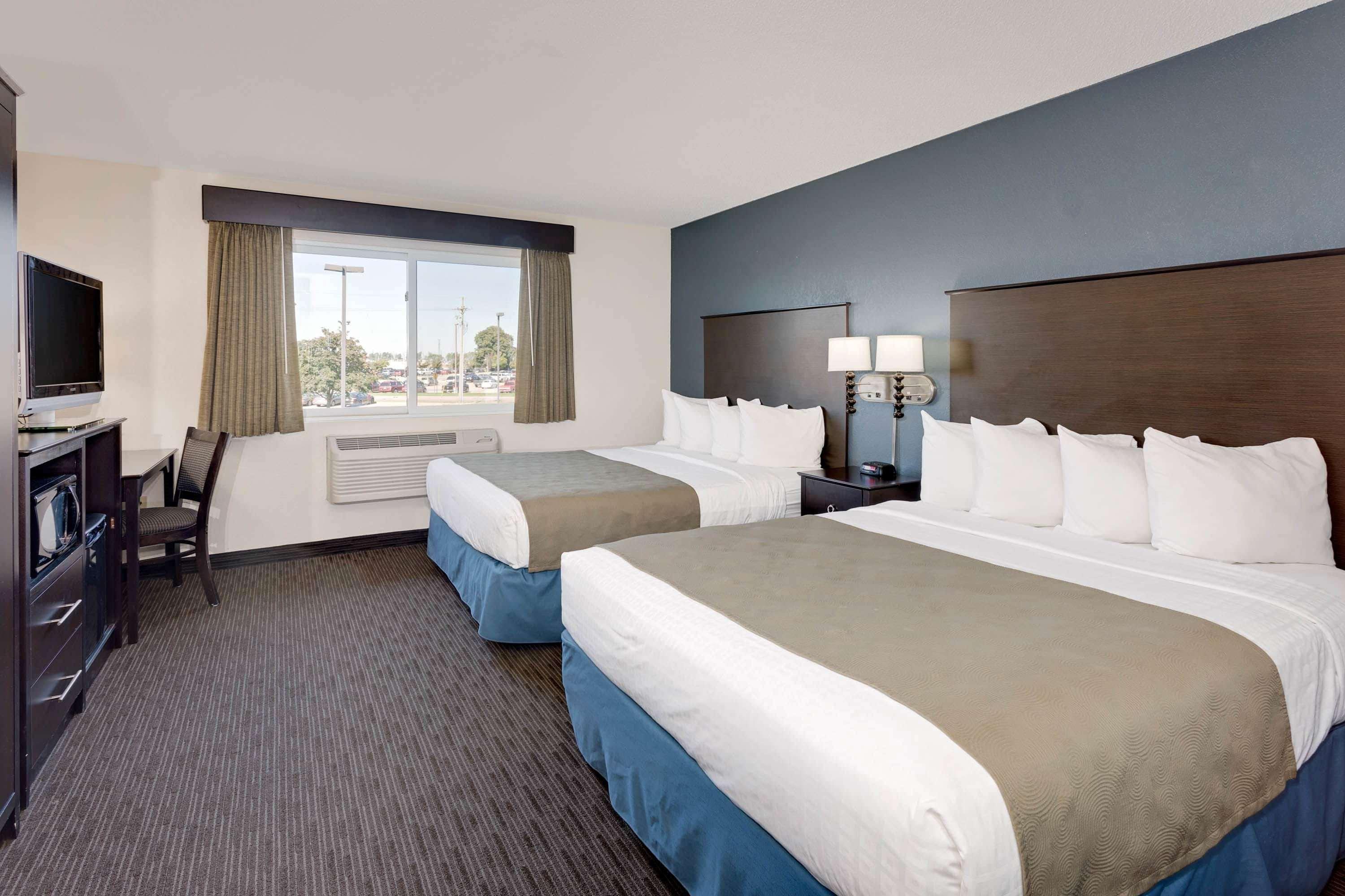 Baymont By Wyndham Owatonna Hotel Eksteriør billede