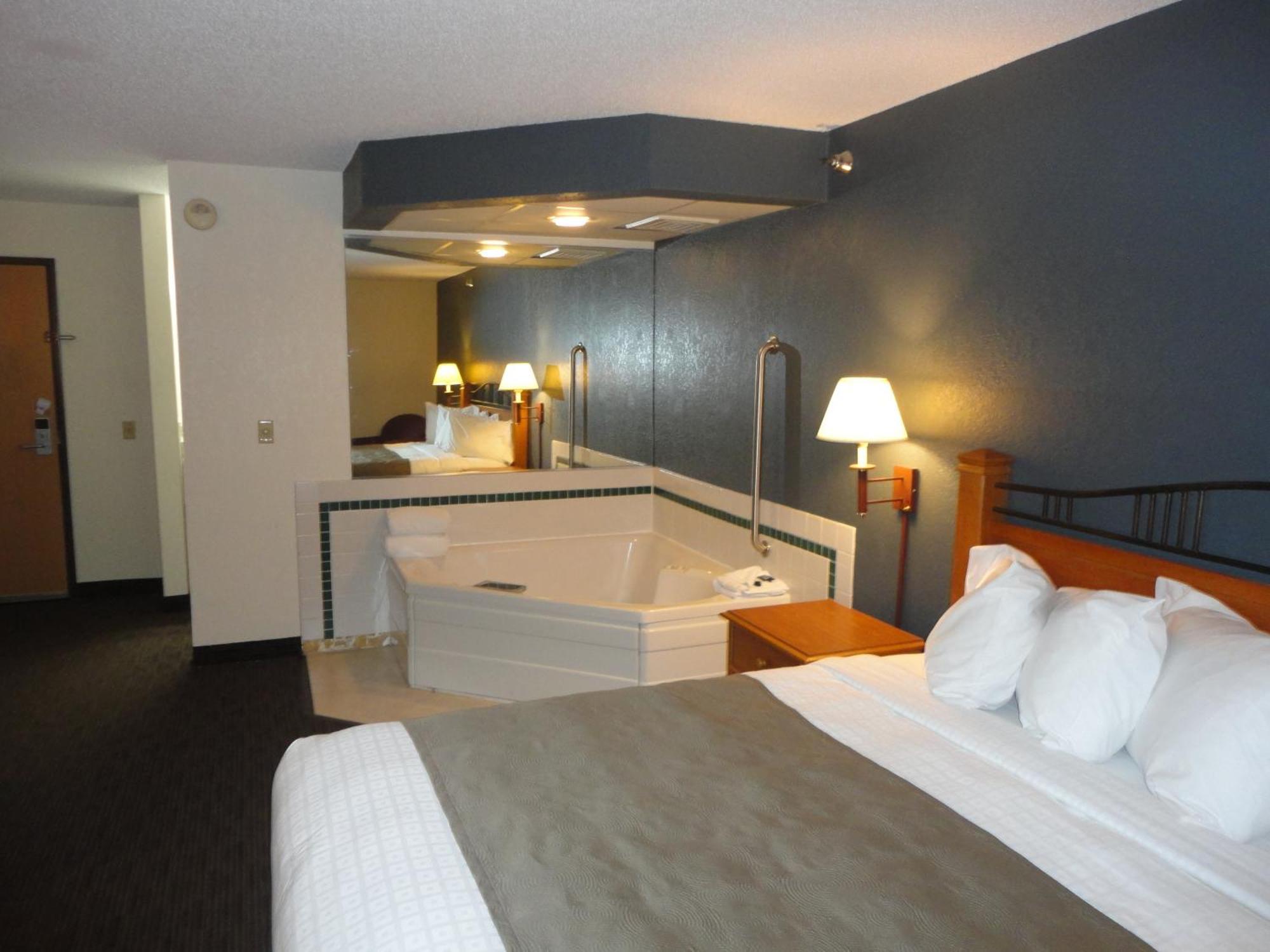Baymont By Wyndham Owatonna Hotel Eksteriør billede